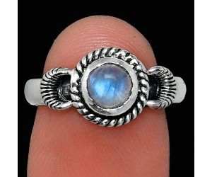 Rainbow Moonstone Ring size-8 EXR05257 R-1733, 6x6 mm