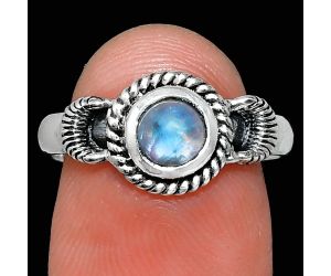 Rainbow Moonstone Ring size-8 EXR05258 R-1733, 6x6 mm