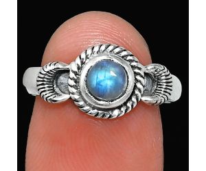 Rainbow Moonstone Ring size-7 EXR05269 R-1733, 6x6 mm