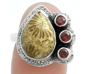 Flower Fossil Coral and Garnet Ring size-9 EXR05670 R-1655, 10x14 mm