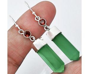 Green Onyx and Garnet Point Earrings SDE85986 E-1135, 7x21 mm