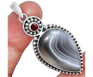 Banded Onyx and Garnet Pendant SDP152885 P-1500, 17x26 mm