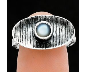 Gray Moonstone Ring size-7.5 SDR244261 R-1573, 5x5 mm