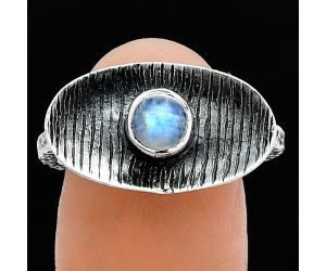 Rainbow Moonstone Ring size-8.5 SDR244290 R-1573, 5x5 mm