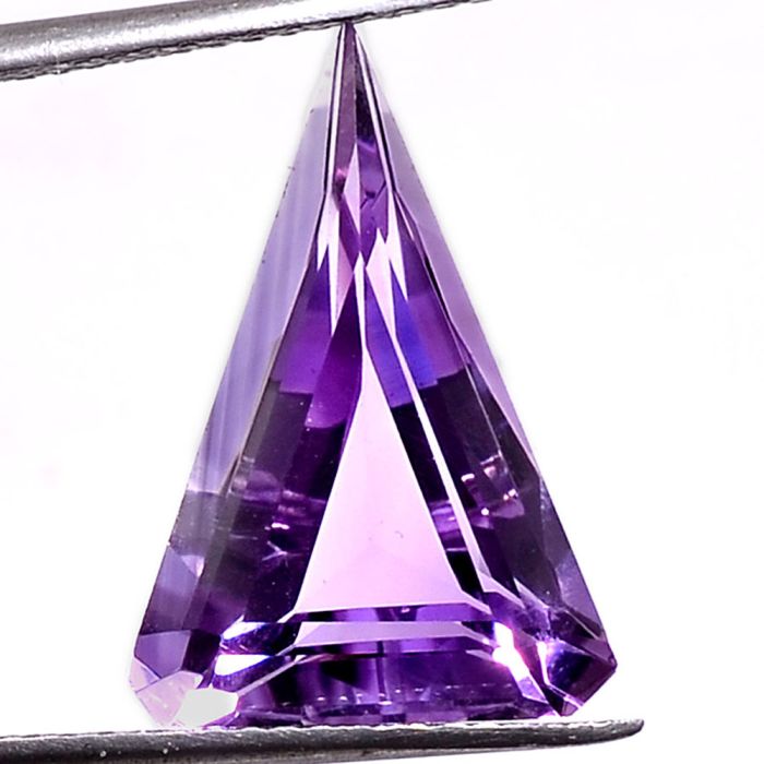 Natural Amethyst Trillion Shape Loose Gemstone DG226AM, 11.5X16x7.5 mm