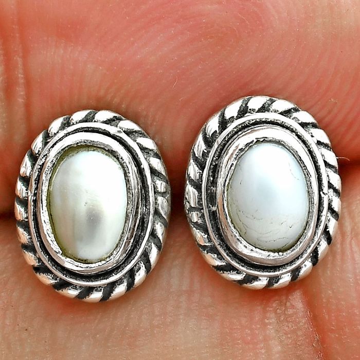 Natural Fresh Water Pearl Stud Earrings EXE02919 E-1245, 6x4 mm