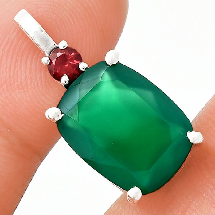 Green Onyx and Garnet Pendant EXP01061 P-1113, 12x16 mm