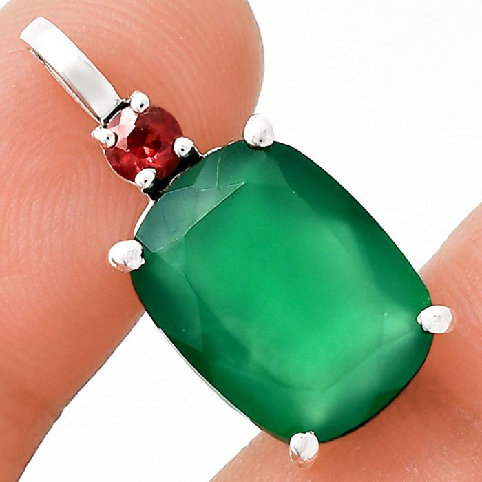 Green Onyx and Garnet Pendant EXP01065 P-1113, 12x16 mm