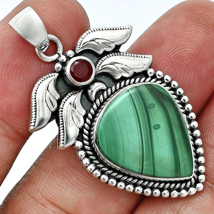 Malachite Eye and Garnet Pendant EXP01545 P-1740, 15x18 mm