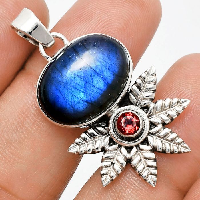 Blue Fire Labradorite and Garnet Pendant EXP01783 P-1425, 13x18 mm