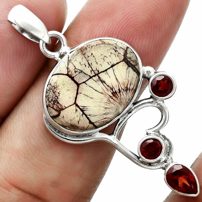 Mexican Bird Eye and Garnet Pendant EXP02028 P-1293, 13x18 mm