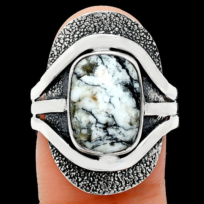 Authentic White Buffalo Turquoise Nevada Ring size-9 EXR01079 R-1402, 9x13 mm