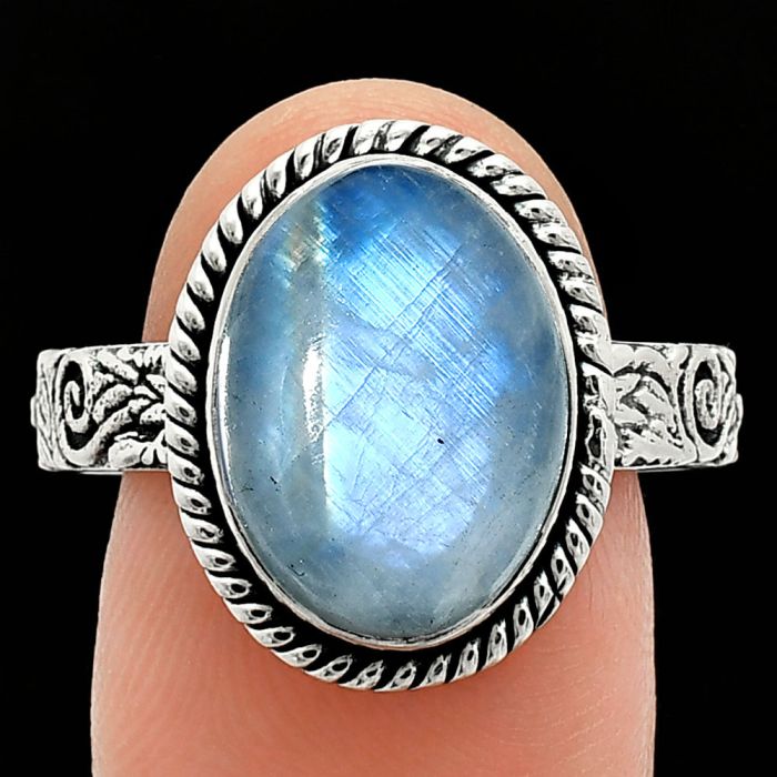 Rainbow Moonstone Ring size-10 EXR01628 R-1067, 10x14 mm