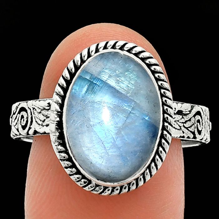 Rainbow Moonstone Ring size-10 EXR01630 R-1067, 10x14 mm