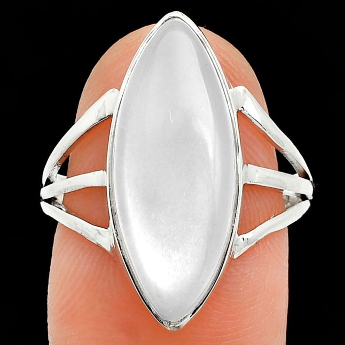 Srilankan Moonstone Ring size-8 EXR01871 R-1003, 9x21 mm