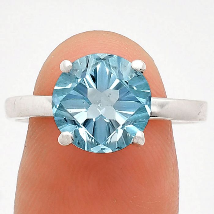 Sky Blue Topaz Ring size-9.5 EXR02047 R-1019, 10x10 mm