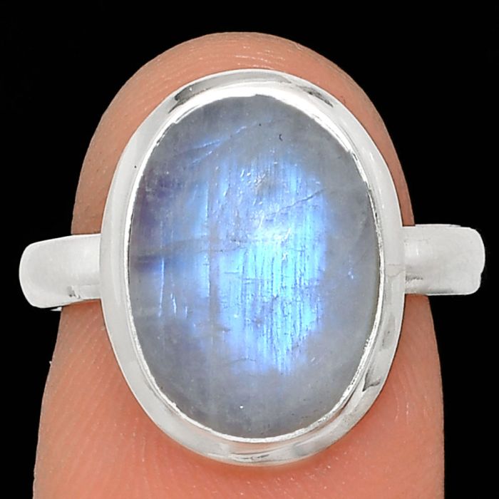 Rainbow Moonstone Ring size-8 EXR02111 R-1007, 10x14 mm