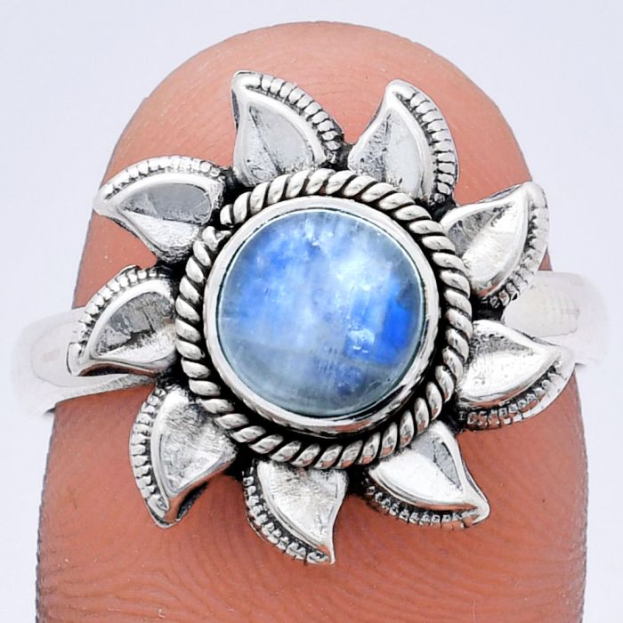 Sun - Rainbow Moonstone Ring size-8.5 EXR02779 R-1617, 7x7 mm