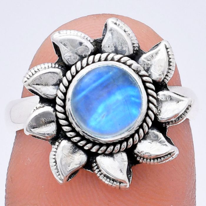 Sun - Rainbow Moonstone Ring size-7 EXR02795 R-1617, 7x7 mm