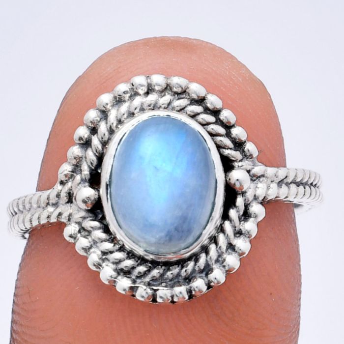 Rainbow Moonstone Ring size-8 EXR02832 R-1729, 7x9 mm