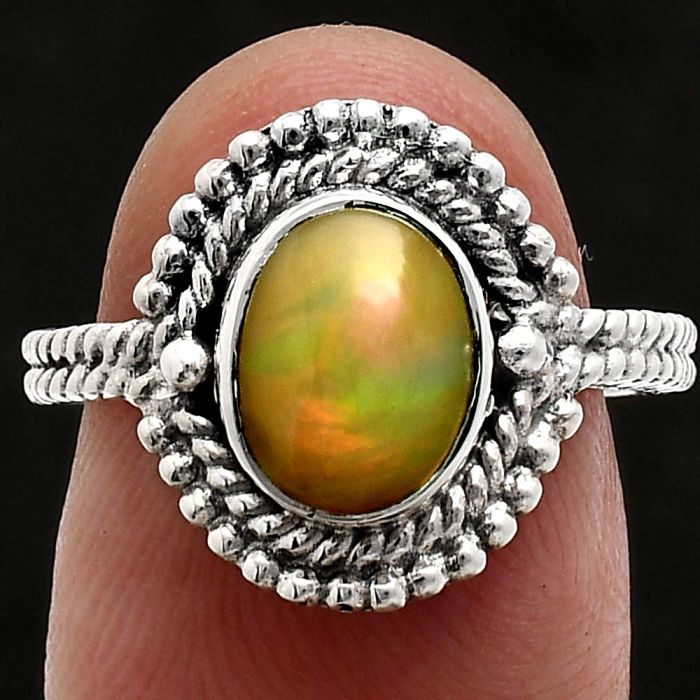 Ethiopian Opal Ring size-7 EXR02853 R-1729, 7x9 mm