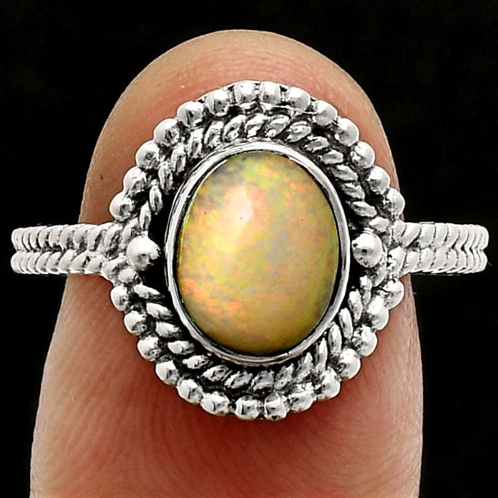 Ethiopian Opal Ring size-8.5 EXR02859 R-1729, 7x9 mm