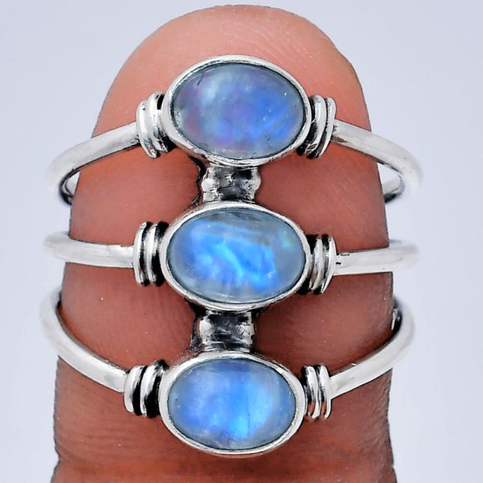 Rainbow Moonstone Ring size-8 EXR03318 R-1566, 7x5 mm