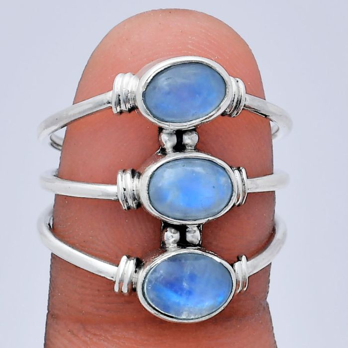 Rainbow Moonstone Ring size-8 EXR03319 R-1566, 7x5 mm