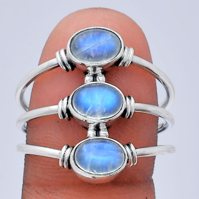 Rainbow Moonstone Ring size-10 EXR03320 R-1566, 7x5 mm