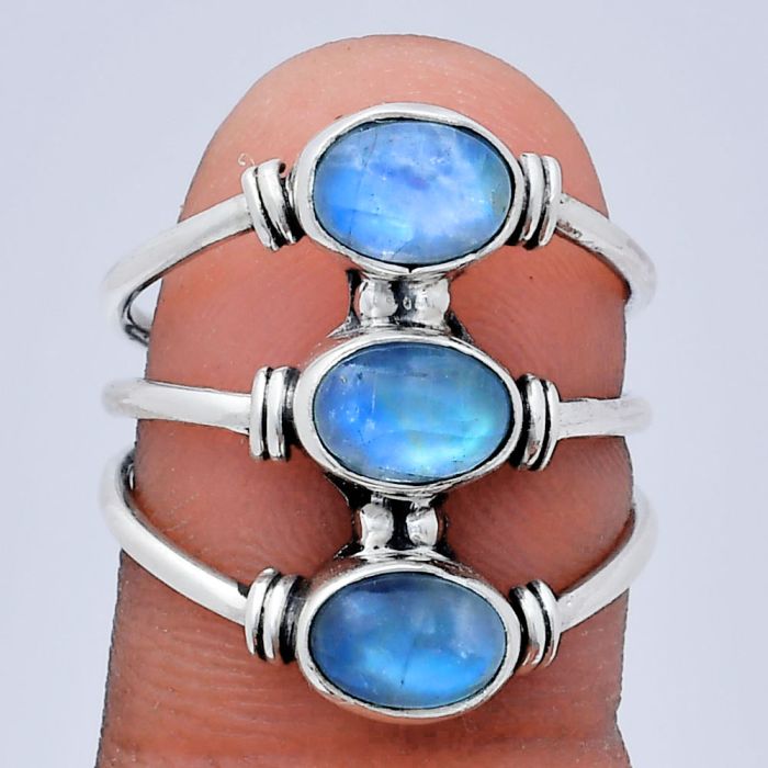 Rainbow Moonstone Ring size-7 EXR03328 R-1566, 7x5 mm