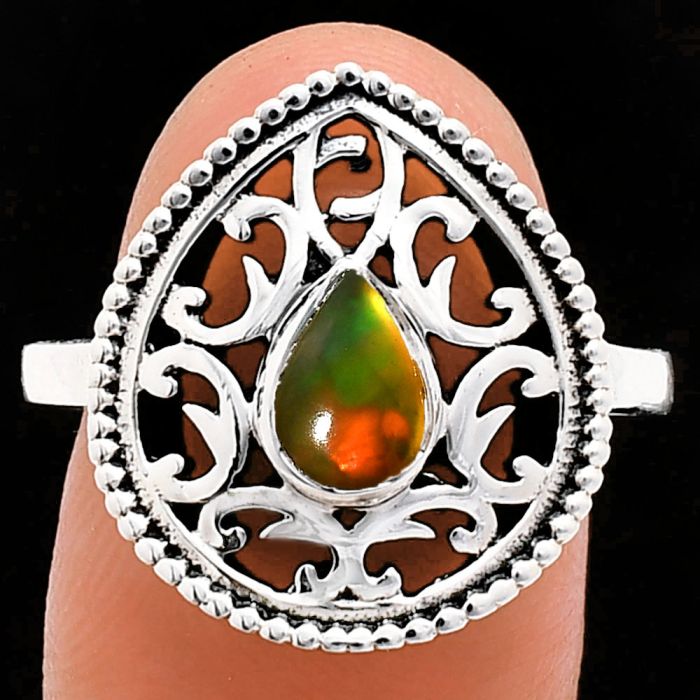 Ethiopian Opal Ring size-9 EXR03422 R-1038, 7x5 mm