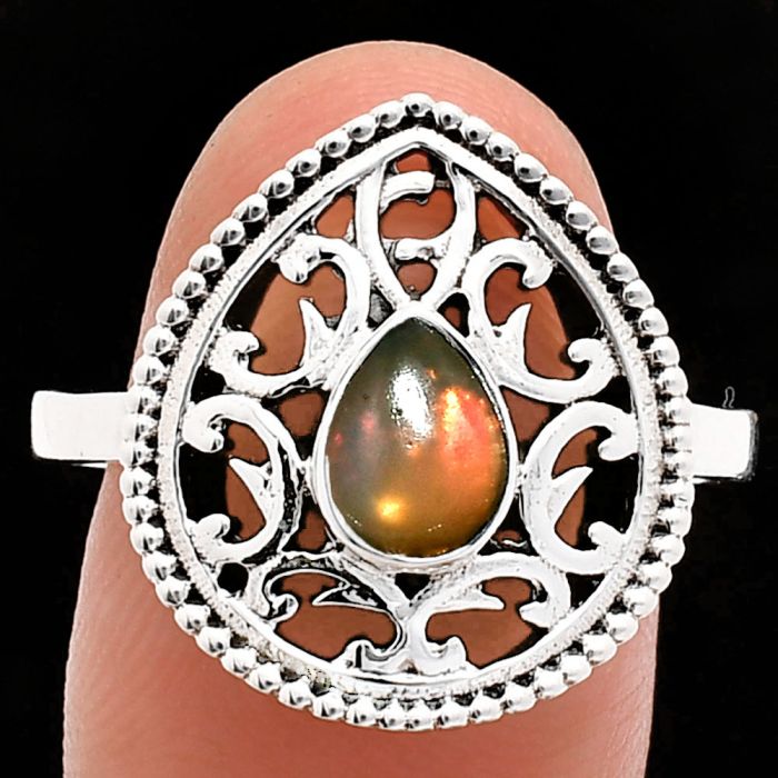 Ethiopian Opal Ring size-10 EXR03430 R-1038, 7x5 mm