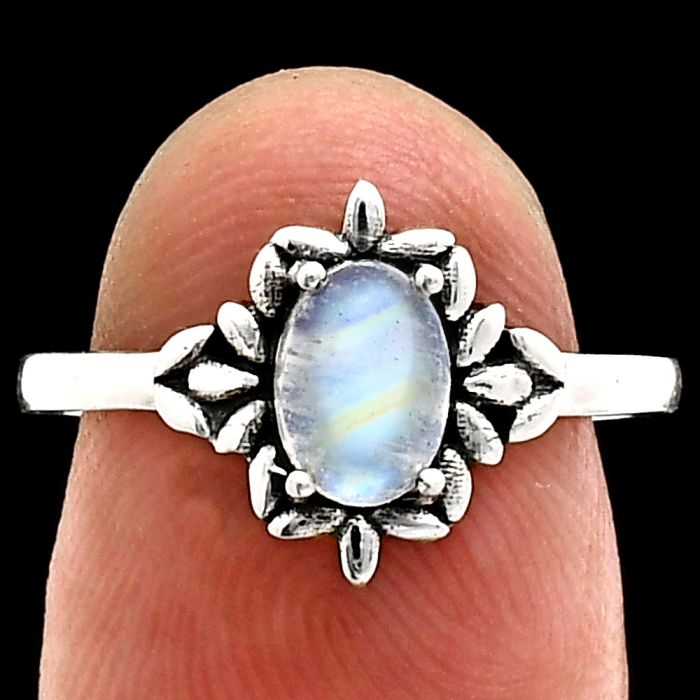 Rainbow Moonstone Ring size-7 EXR03496 R-1721, 7x5 mm