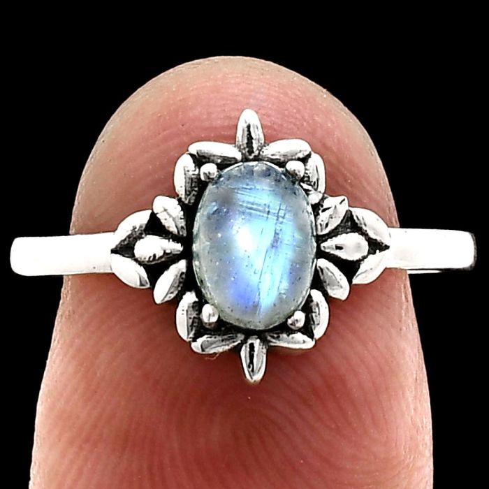 Rainbow Moonstone Ring size-8 EXR03500 R-1721, 7x5 mm