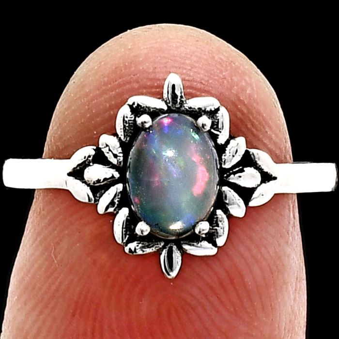 Ethiopian Opal Ring size-7 EXR03525 R-1721, 7x5 mm