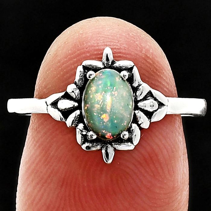 Ethiopian Opal Ring size-8 EXR03527 R-1721, 7x5 mm