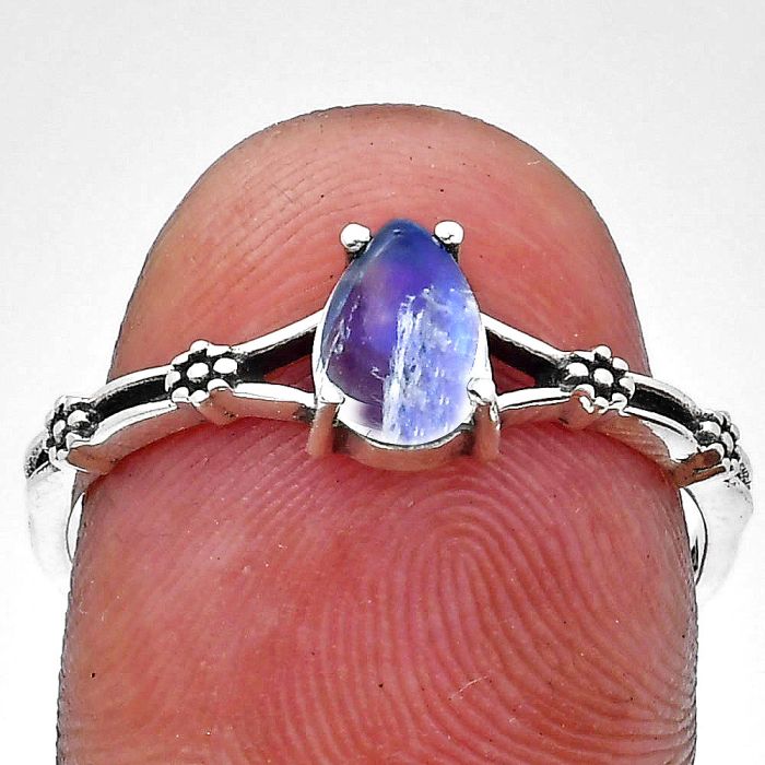 Rainbow Moonstone Ring size-9 EXR03622 R-1720, 7x5 mm