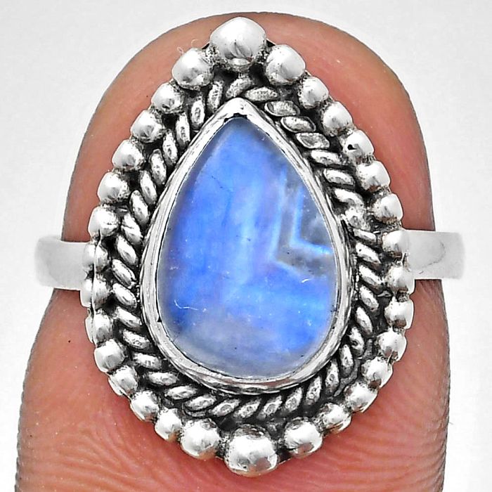 Rainbow Moonstone Ring size-7 EXR03683 R-1154, 8x12 mm