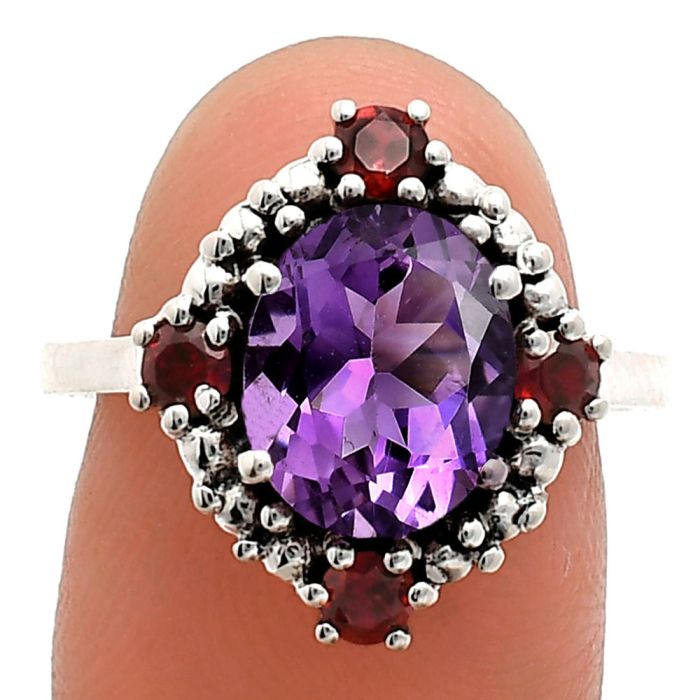 African Amethyst and Garnet Ring size-8 EXR03866 R-1017, 8x10 mm