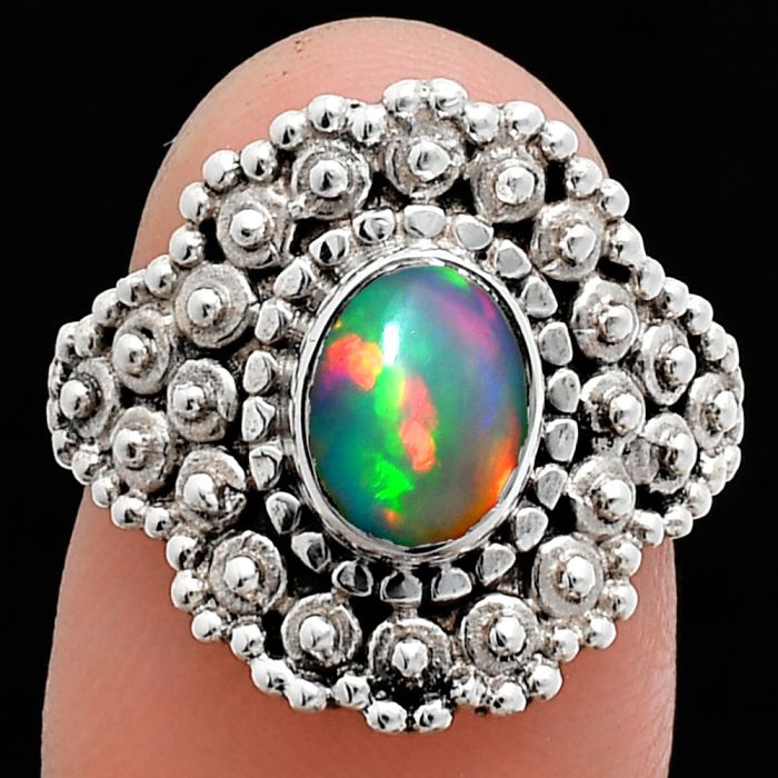 Ethiopian Opal Ring size-7 EXR04187 R-1124, 6x8 mm