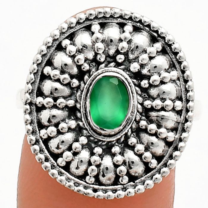 Green Onyx Ring size-8.5 EXR04263 R-1691, 6x4 mm