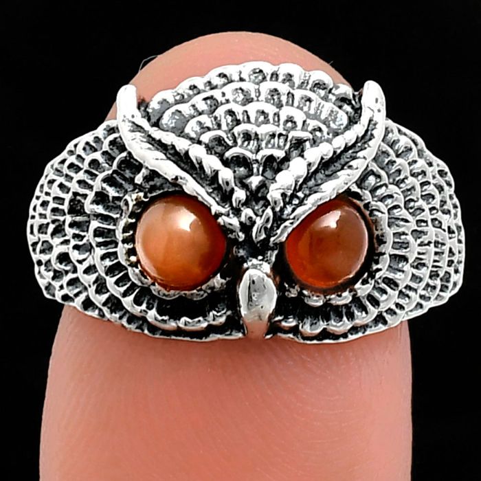 Owl - Peach Moonstone Ring size-8 EXR04409 R-1022, 4x4 mm