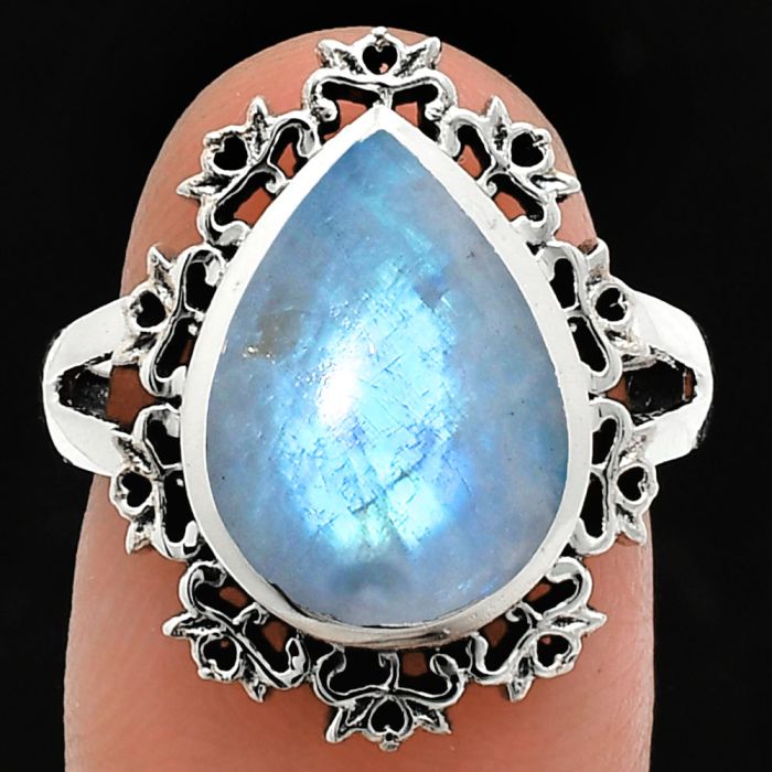 Rainbow Moonstone Ring size-7 EXR04585 R-1114, 11x15 mm