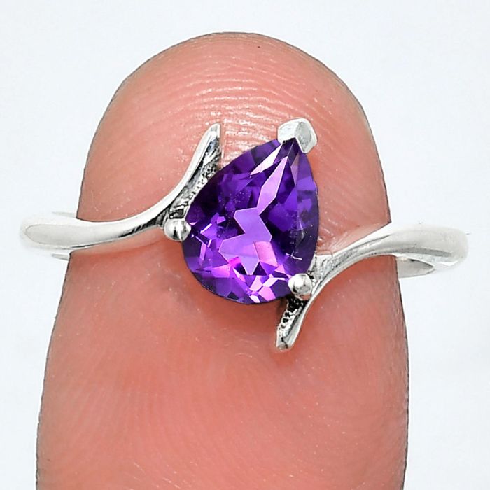 African Amethyst Ring size-8 EXR04593 R-1731, 6x8 mm