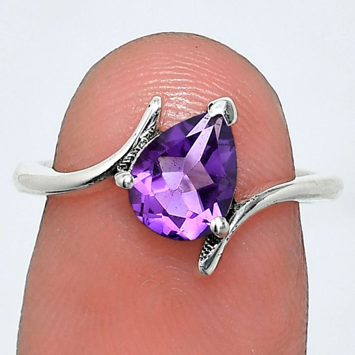 African Amethyst Ring size-6 EXR04596 R-1731, 6x8 mm