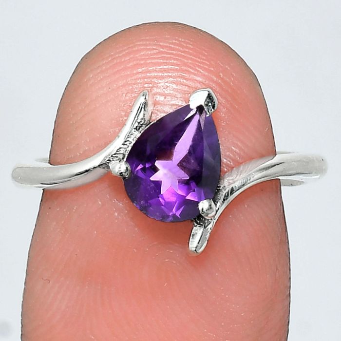 African Amethyst Ring size-7 EXR04600 R-1731, 6x8 mm