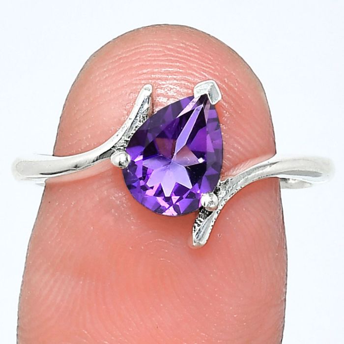 African Amethyst Ring size-8 EXR04601 R-1731, 6x8 mm