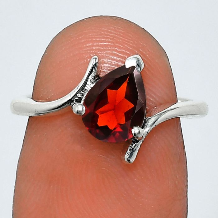 Hessonite Garnet Ring size-6 EXR04606 R-1731, 6x8 mm