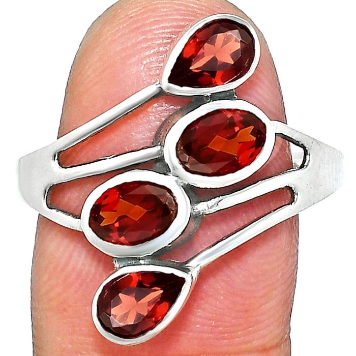 Hessonite Garnet Ring size-8 EXR04746 R-1053, 6x4 mm