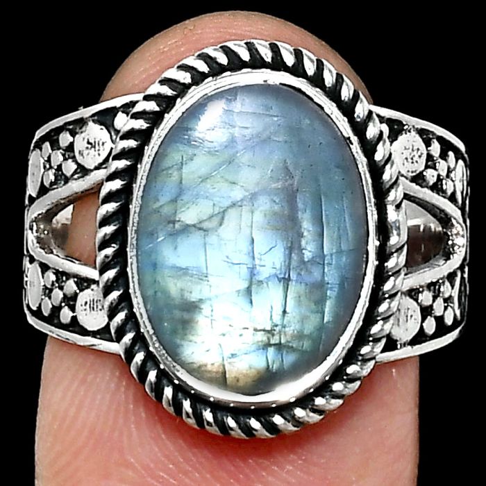 Rainbow Moonstone Ring size-8 EXR04918 R-1732, 10x14 mm